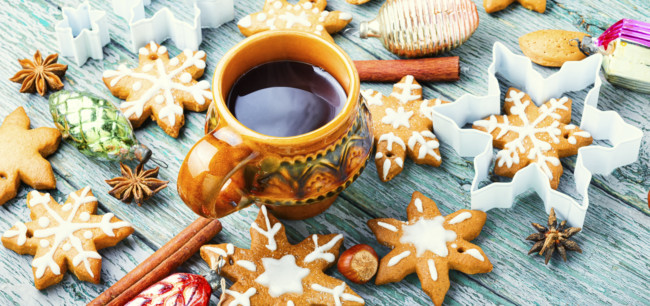 baked-christmas-cookies-2023-11-27-05-22-35-utc